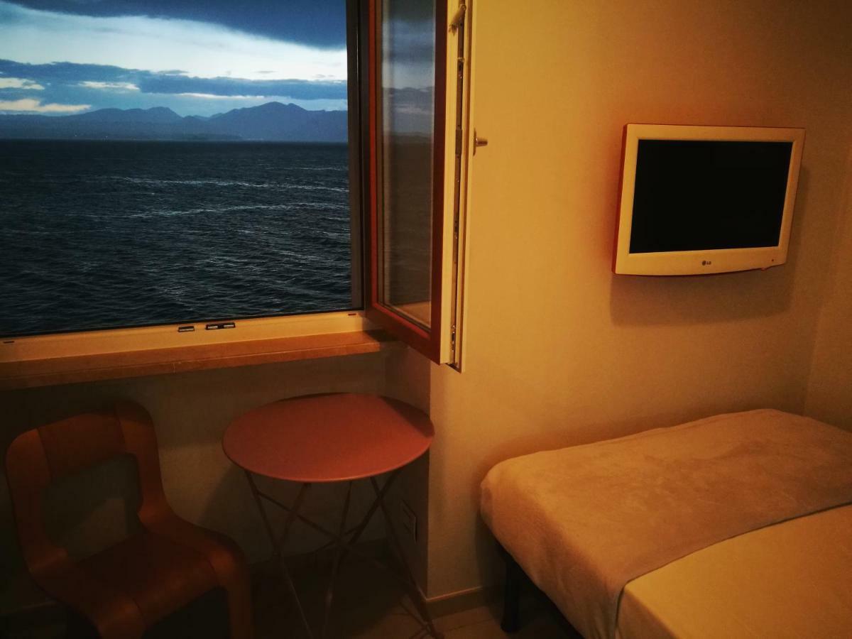 Apartmán Bellavista Eremitaggio Torri Del Benaco Exteriér fotografie